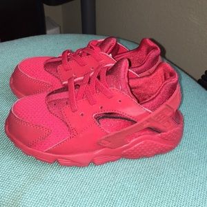 TODDLER NIKE SHOES